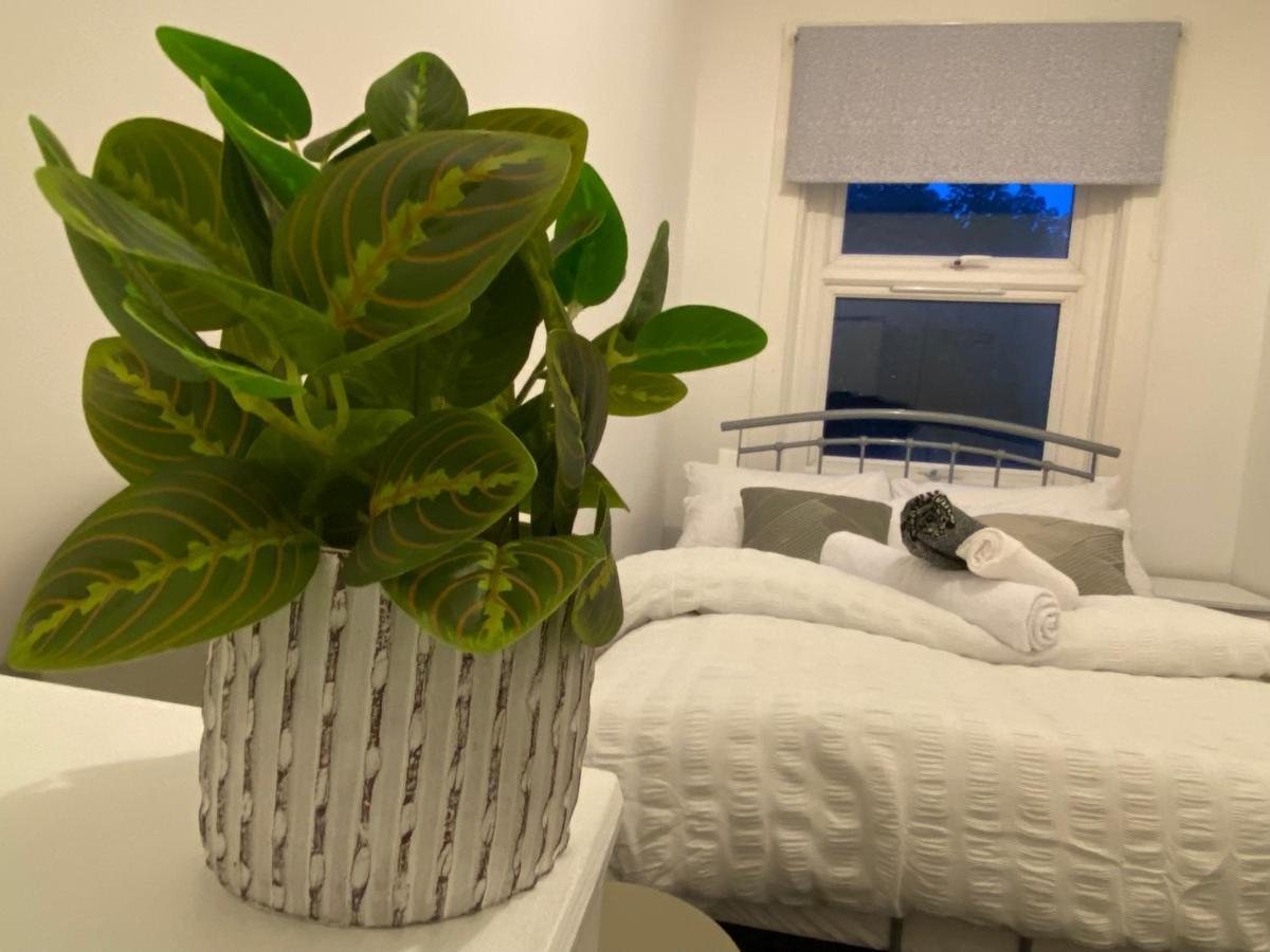 Nice Living Serviced Accommodations 3 Coventry Kültér fotó